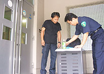 手荷物検査写真